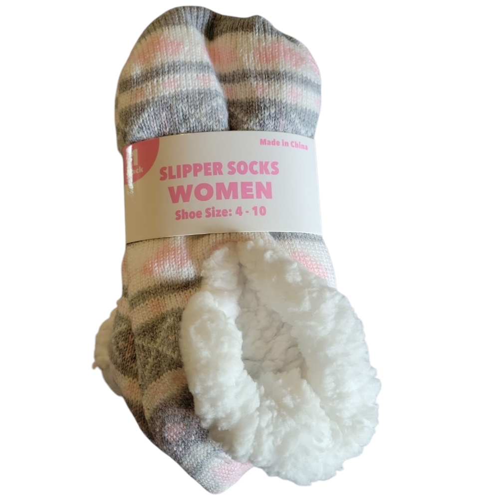 NWT Women White Fleece Lined Slipper Socks Pink Hearts Gray Stripes Shoe Sz 4-10